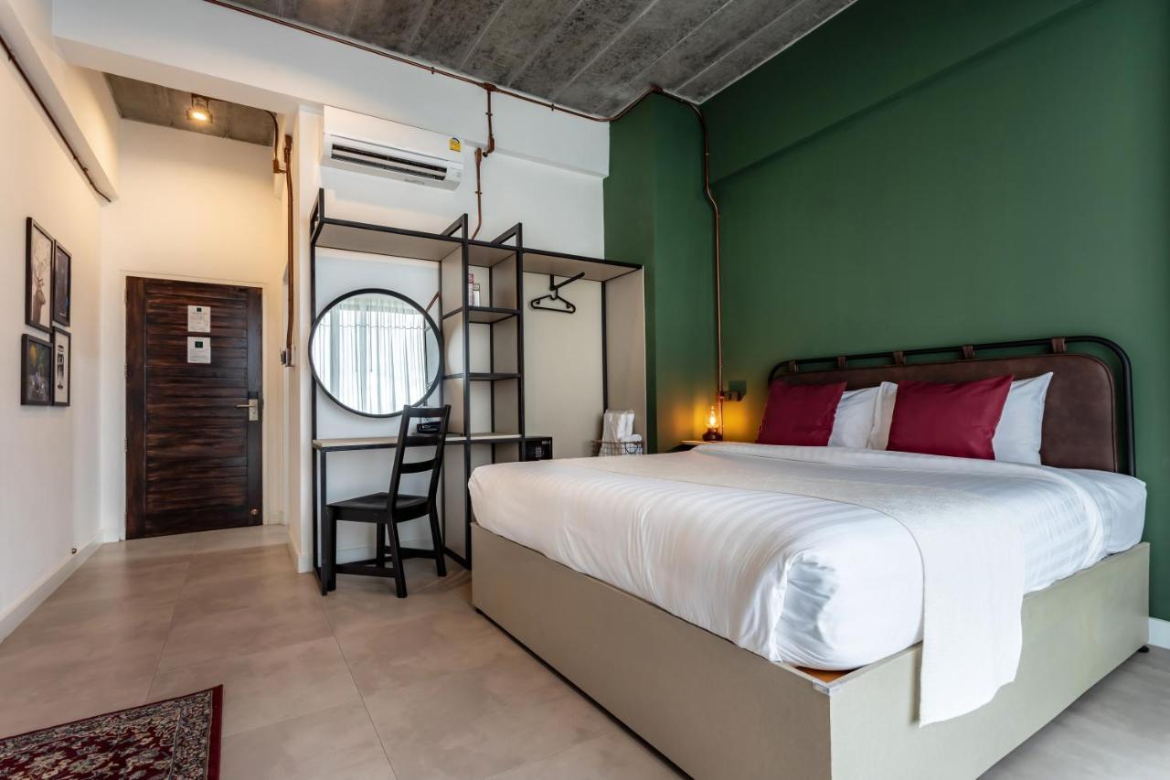 The Wood Hotell Surin Eksteriør bilde