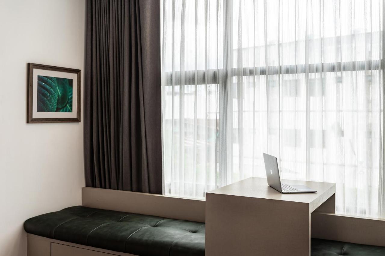 The Wood Hotell Surin Eksteriør bilde